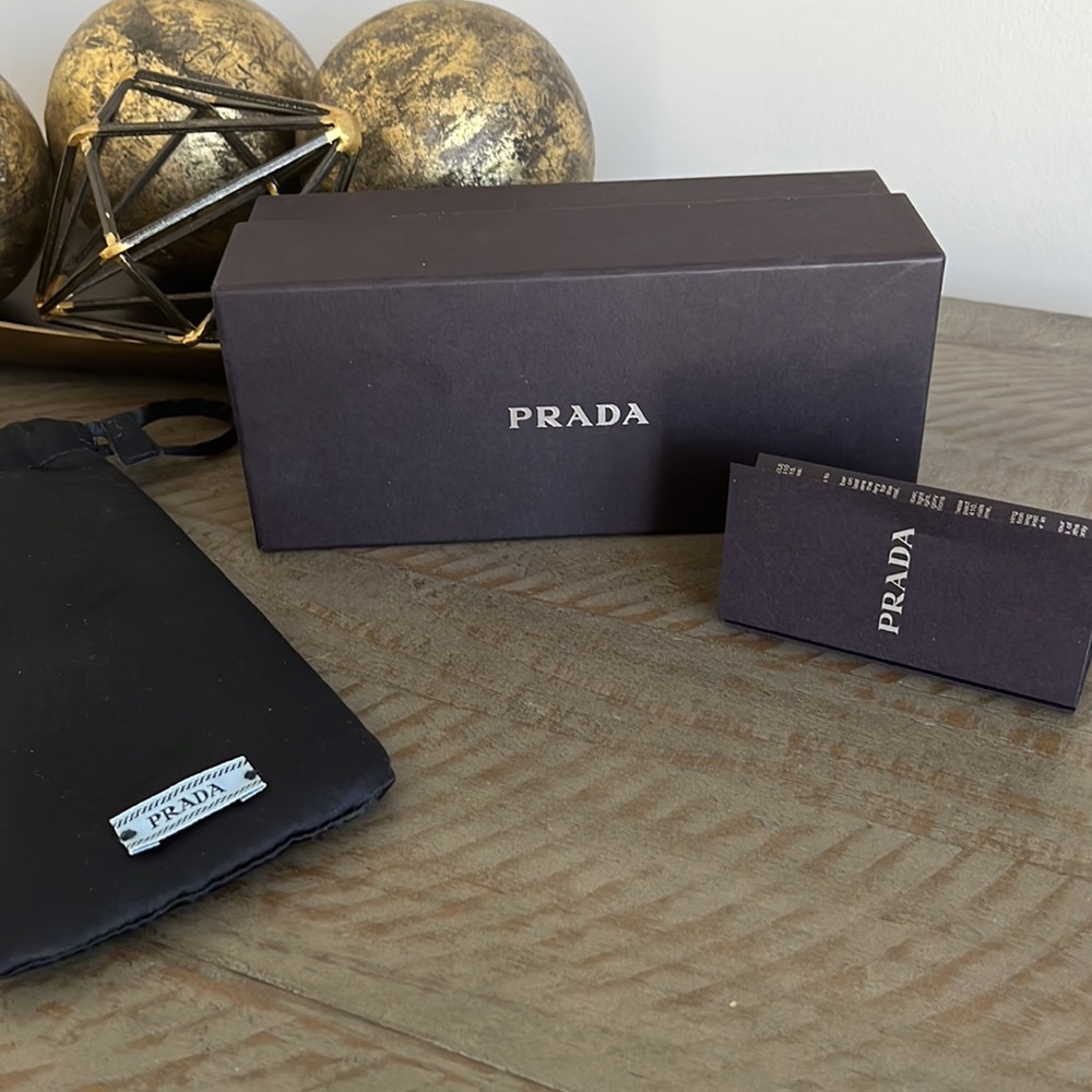 Prada SPR01V - Picture 4 of 10